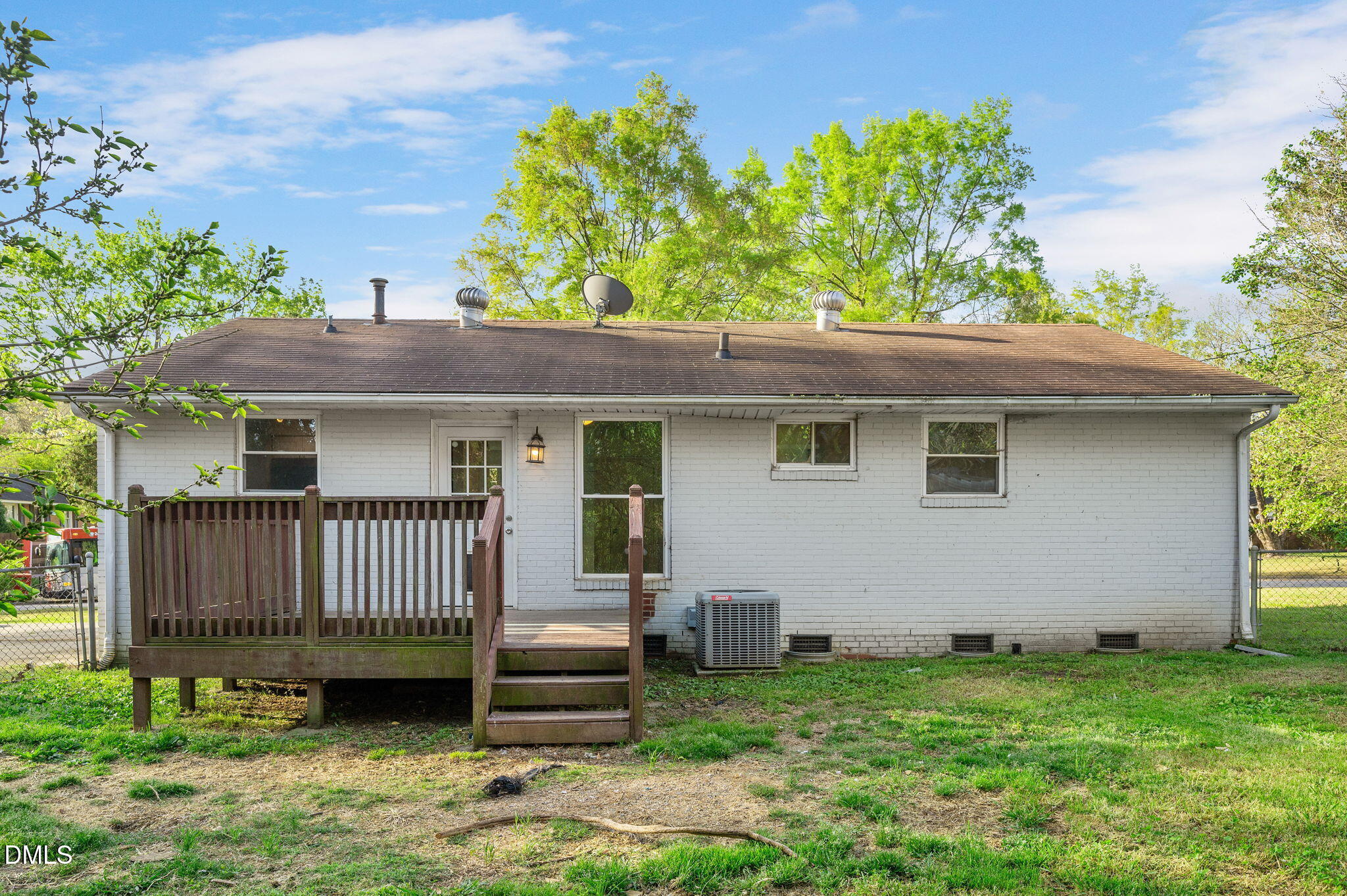 2314 Dandridge Drive Raleigh, NC 27610 - Photo 4 of 25 6