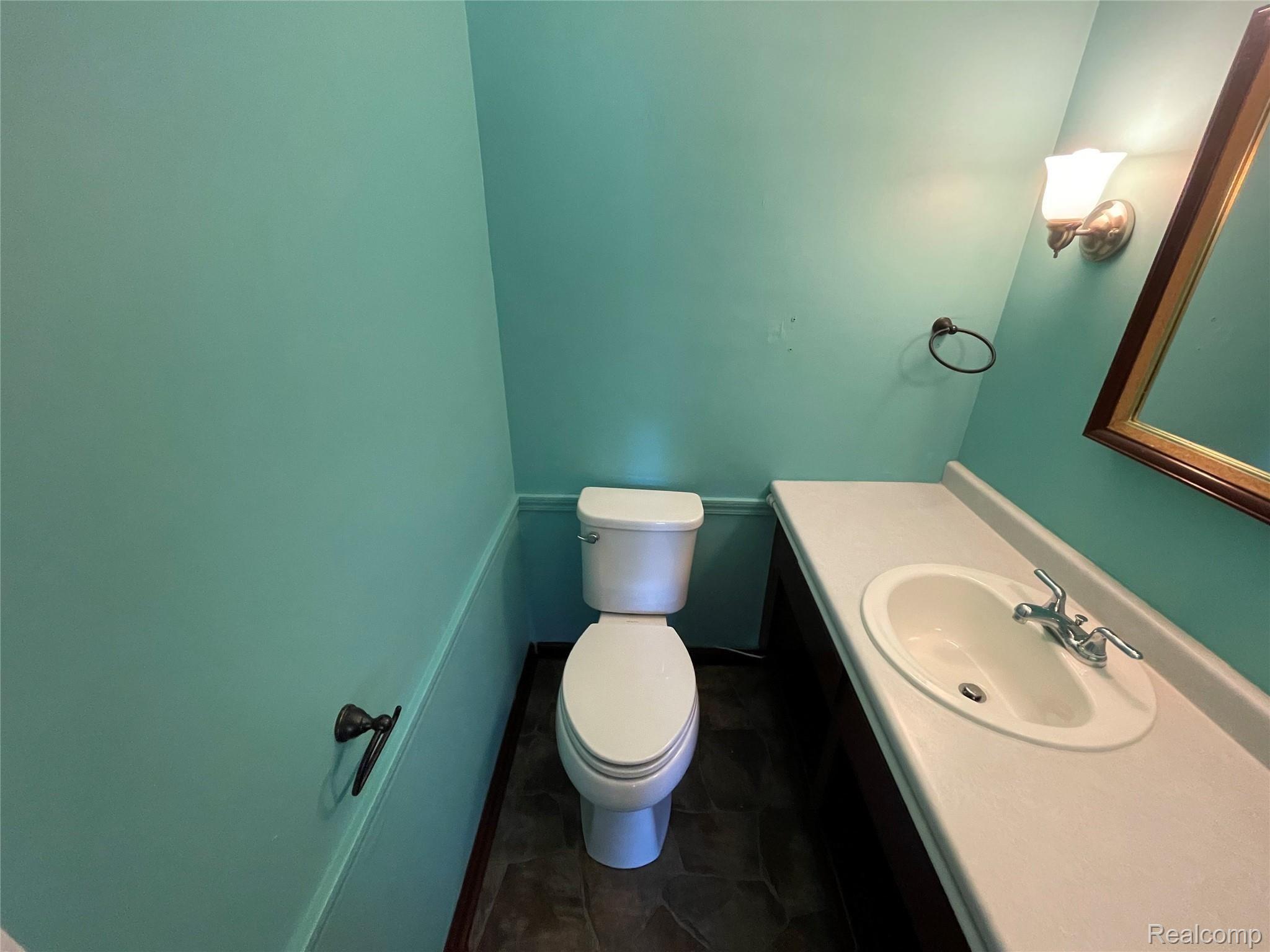 2034 Hamilton Road, Unit 105 Okemos, MI 48864 - Photo 7 of 9 IMG_1214.jpg