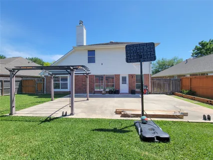 $320,000 | 4112 Seminole Drive, Pearland, TX 77584