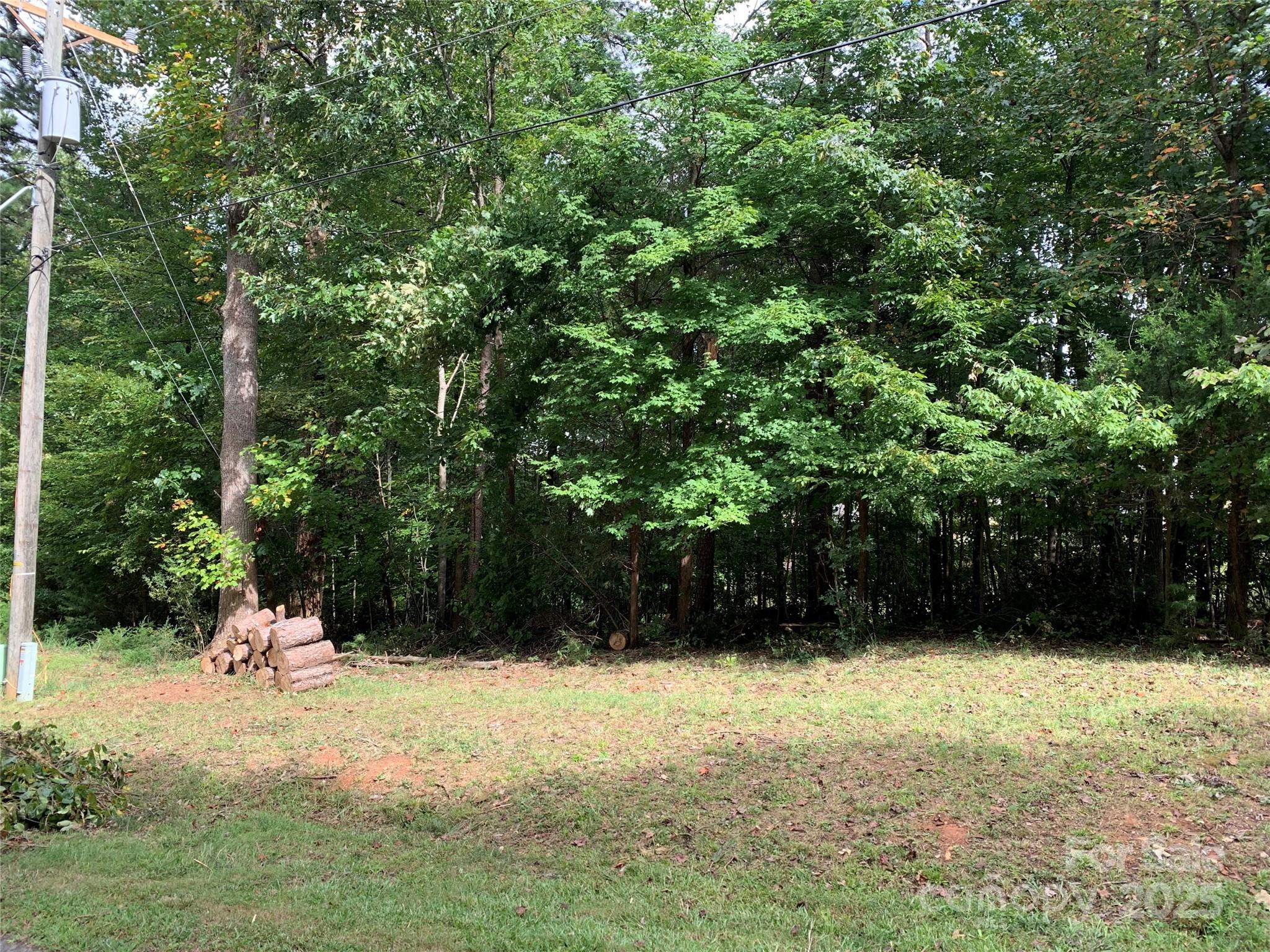 11816 Timber Ridge Road Charlotte, NC 28213 - Photo 3 of 4 Gallery Image 3
