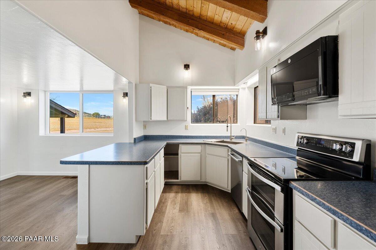 1445 South Table Mountain Road Chino Valley, AZ 86323 - Photo 13 of 73 13-Kitchen