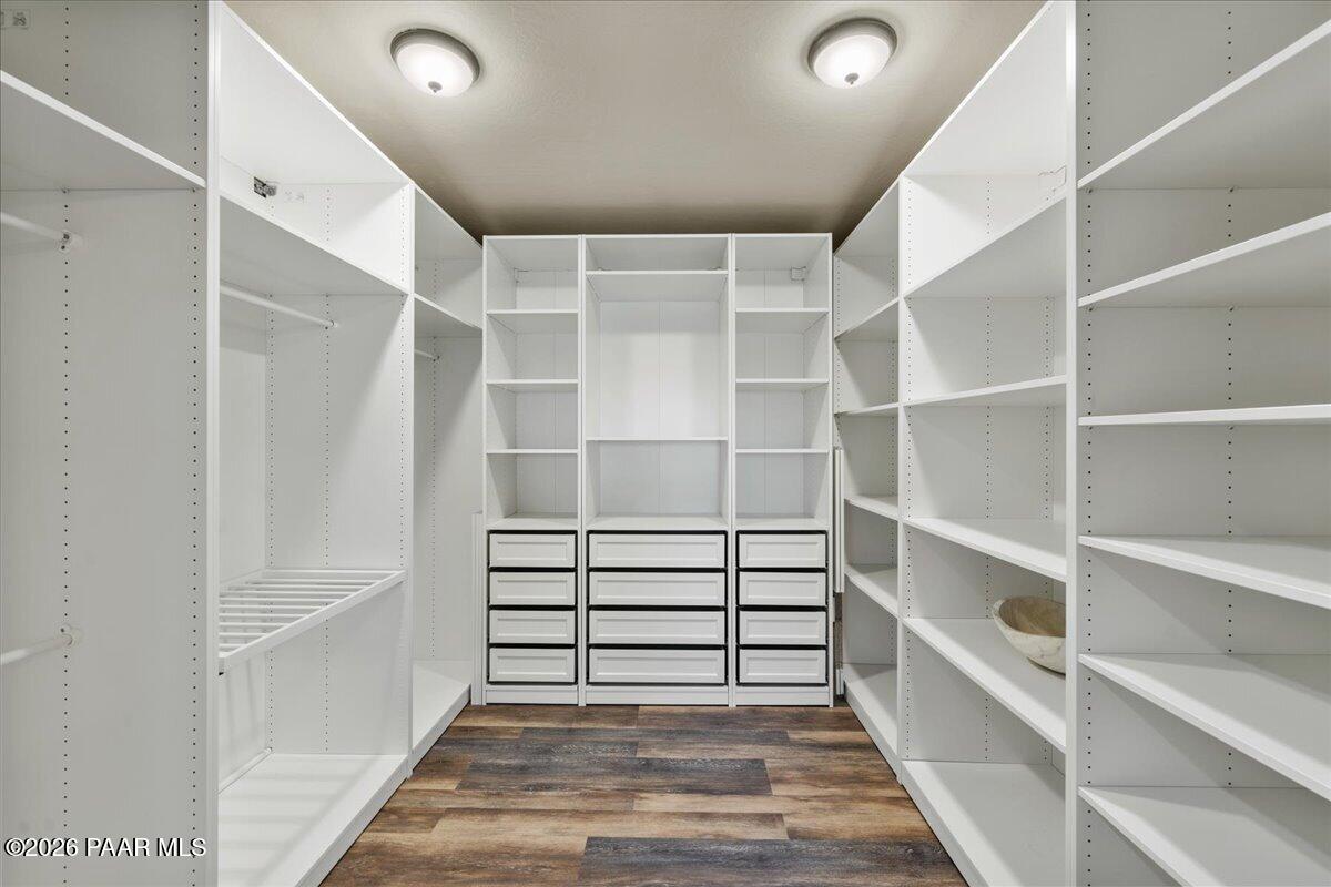 1445 South Table Mountain Road Chino Valley, AZ 86323 - Photo 39 of 73 39-Primary Closet