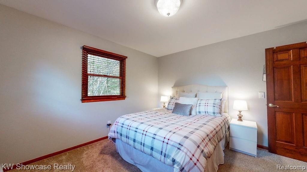 1230 East Maple Road Milford, MI 48381 - Photo 50 of 55 int-39-SMALL.jpg