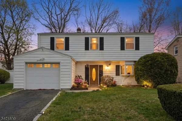 $560,000 | 16 Hart Place, Union, NJ 07083