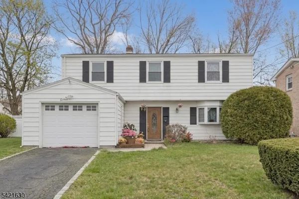 $560,000 | 16 Hart Place, Union, NJ 07083