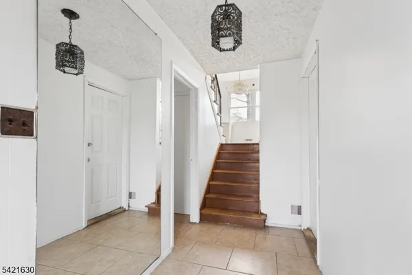 $560,000 | 16 Hart Place, Union, NJ 07083