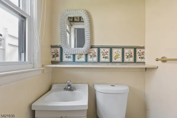 $560,000 | 16 Hart Place, Union, NJ 07083