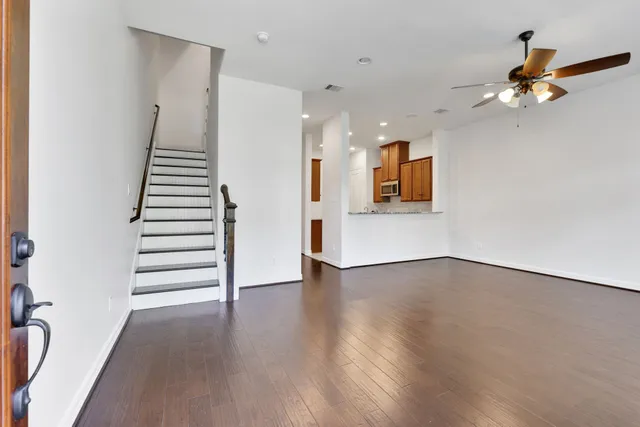 $2,800 | 12 Tassia Lane, Pasadena, TX 77058