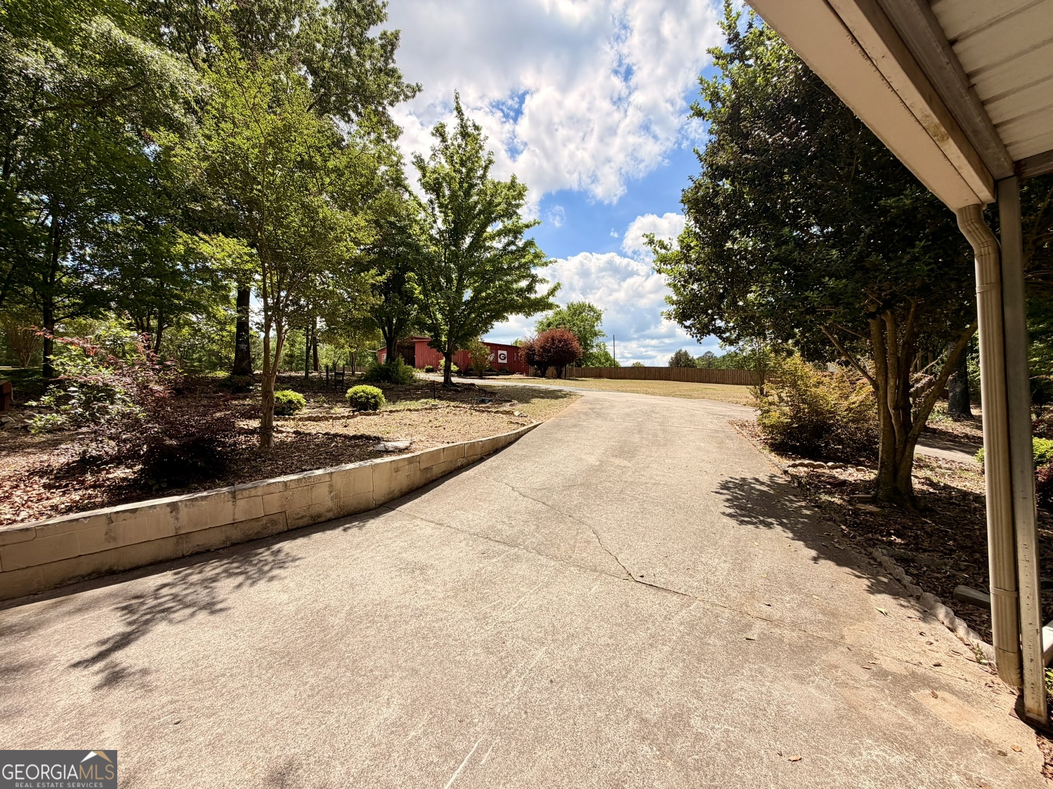 213 Stembridge Road Southeast Milledgeville, GA 31061 - Photo 21 of 83 a view of a yard with plants and trees