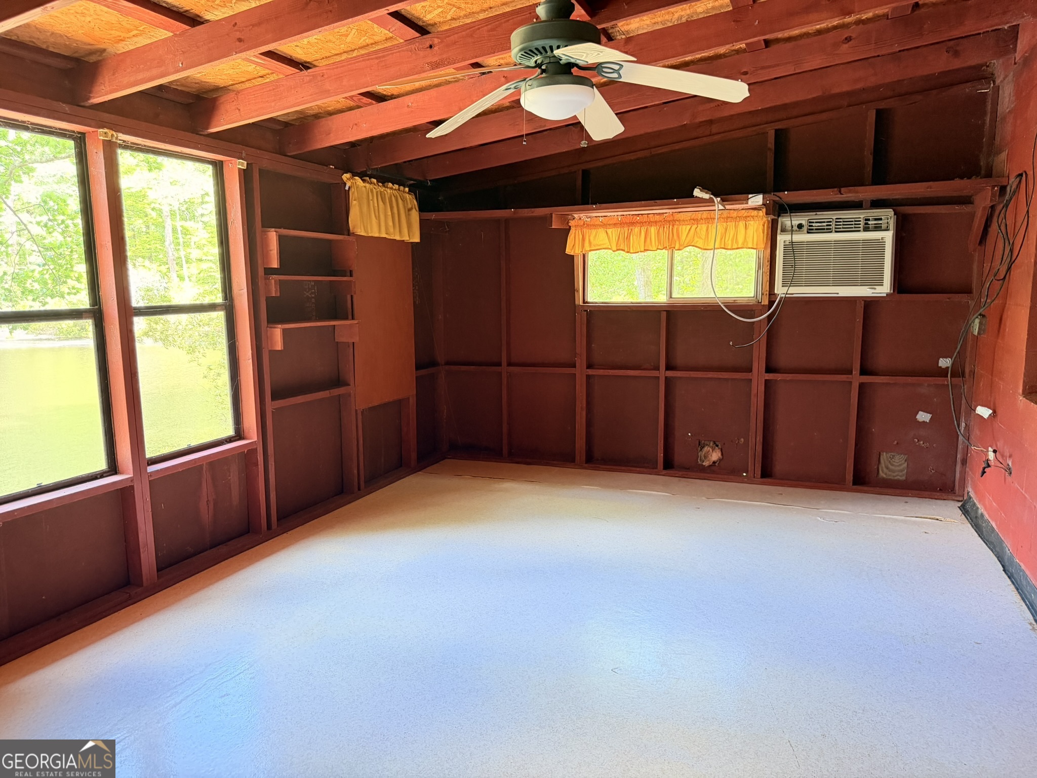 213 Stembridge Road Southeast Milledgeville, GA 31061 - Photo 45 of 83 a view of empty room with a flat screen tv