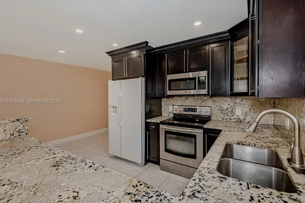 $3,500 | 401 Southwest 76th Terrace, North Lauderdale, FL 33068