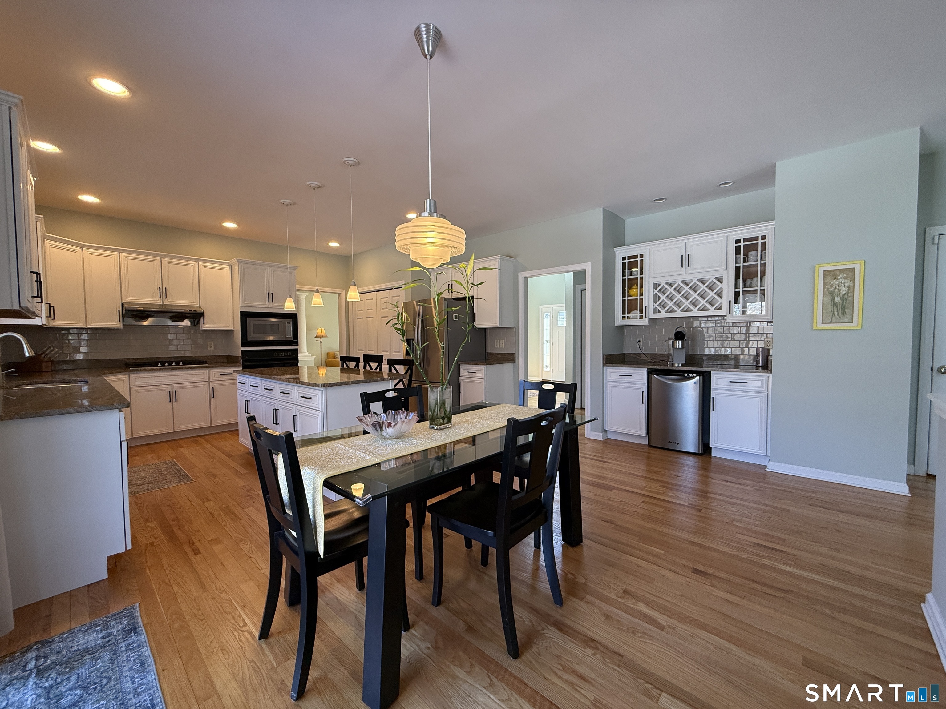 36 Country Lane Bethany, CT 06524 - Photo 14 of 39