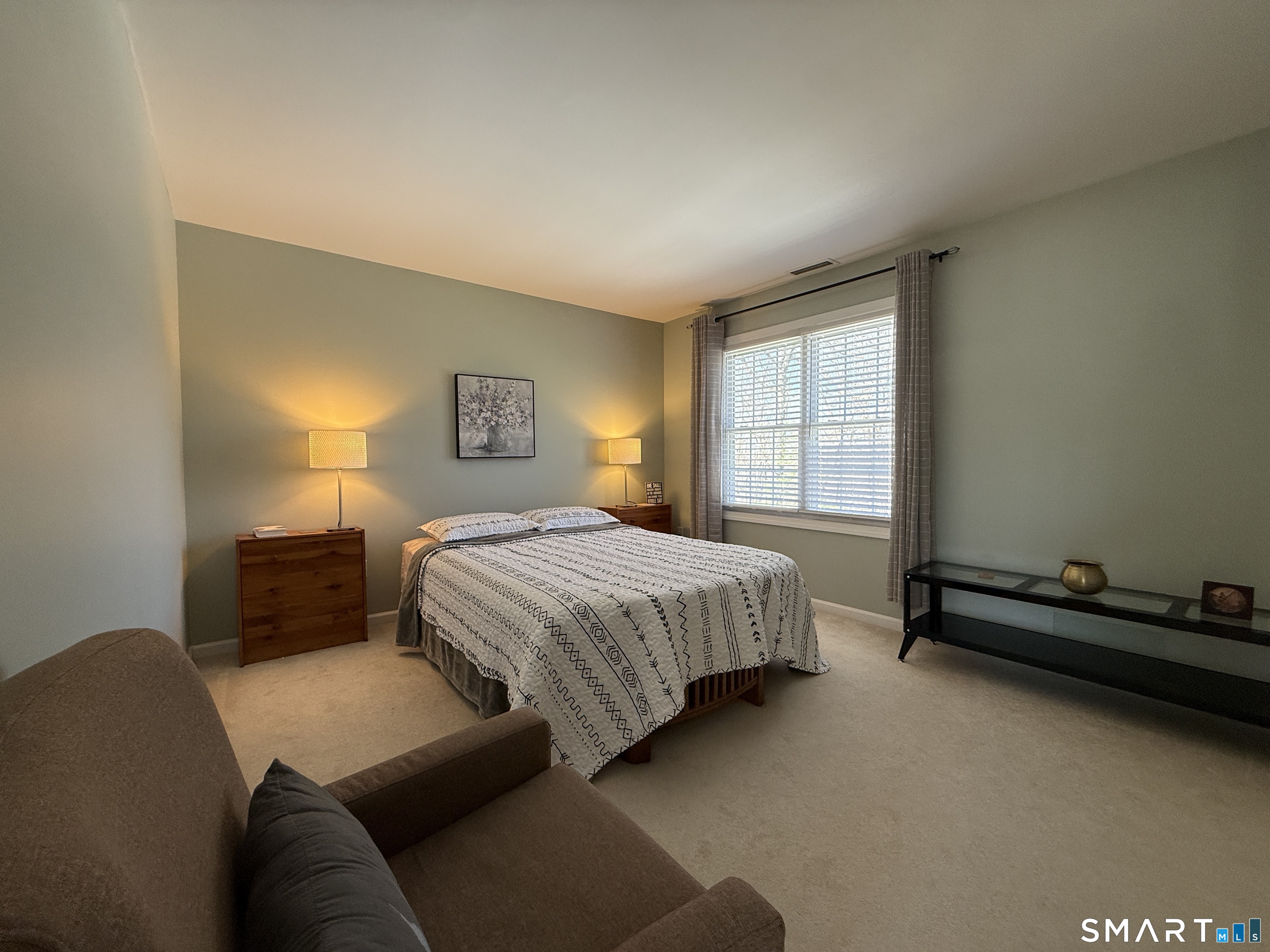 36 Country Lane Bethany, CT 06524 - Photo 25 of 39