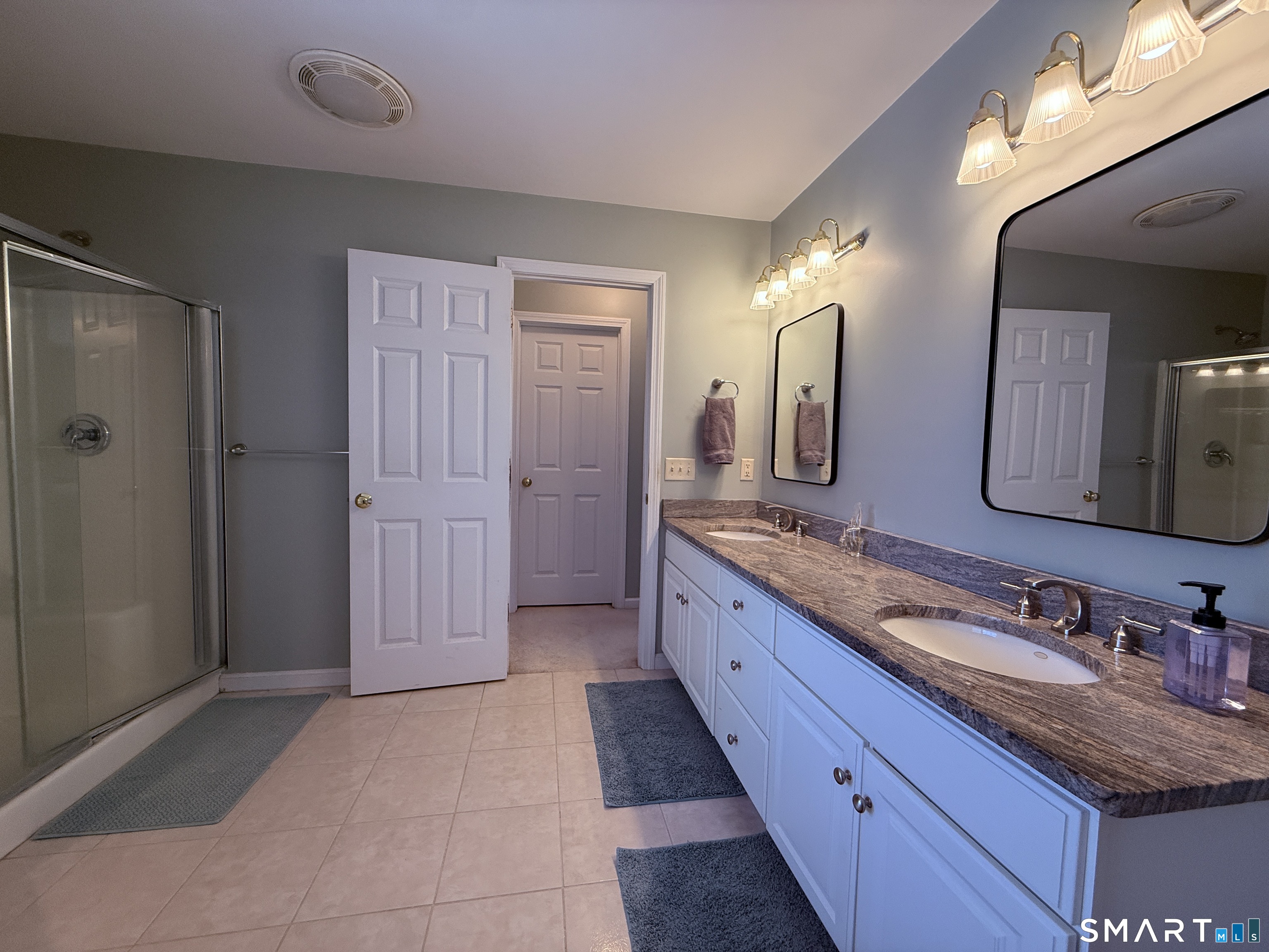 36 Country Lane Bethany, CT 06524 - Photo 32 of 39