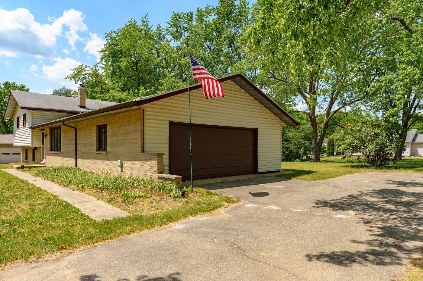4208 Romence Road Portage, MI 49024 - Photo 31 of 35 Romence_Rd_4208_Portage_49024-30