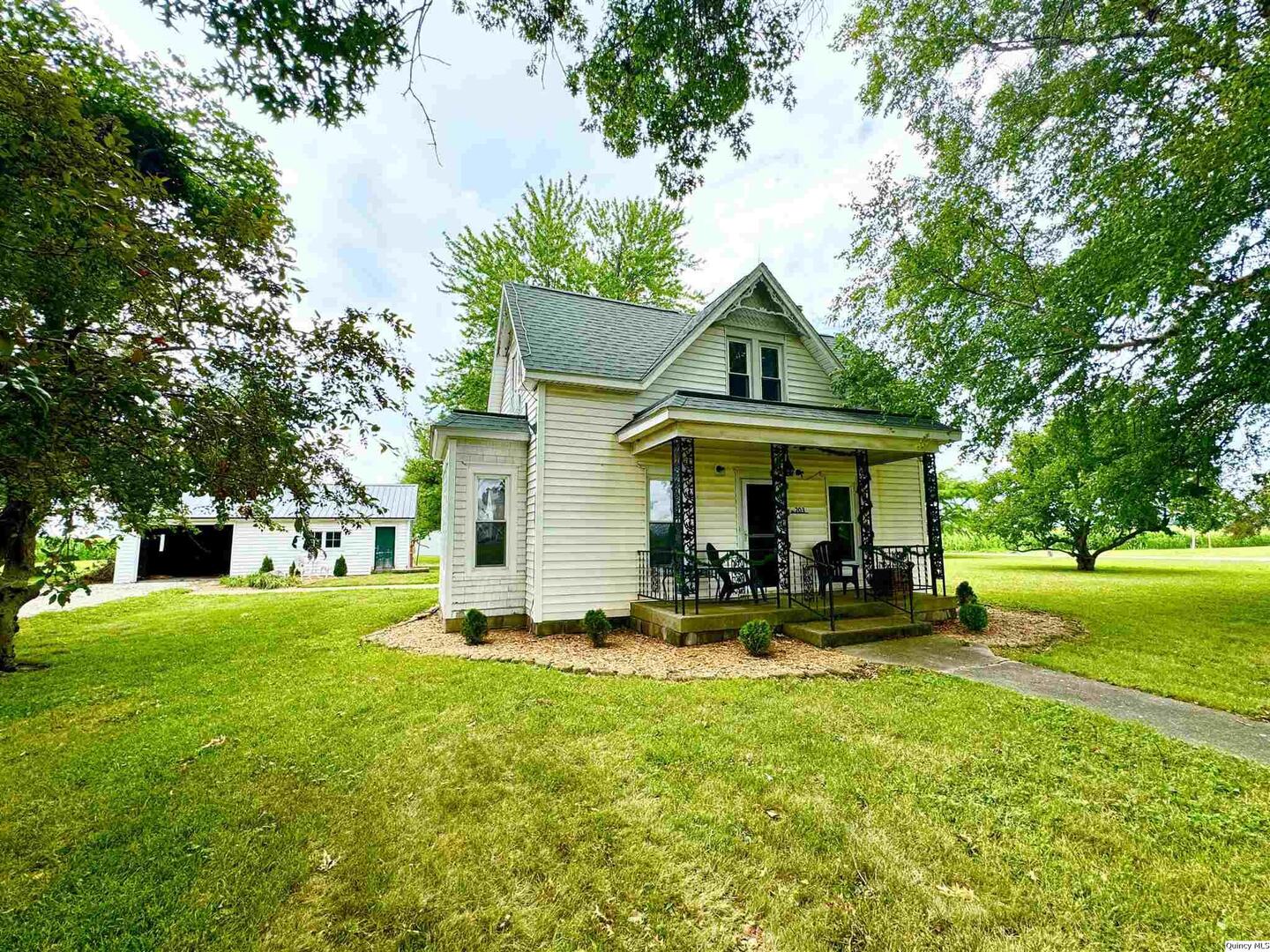 203 North Locust Timewell, IL 62375 - Photo 1 of 1 Gallery Image 1