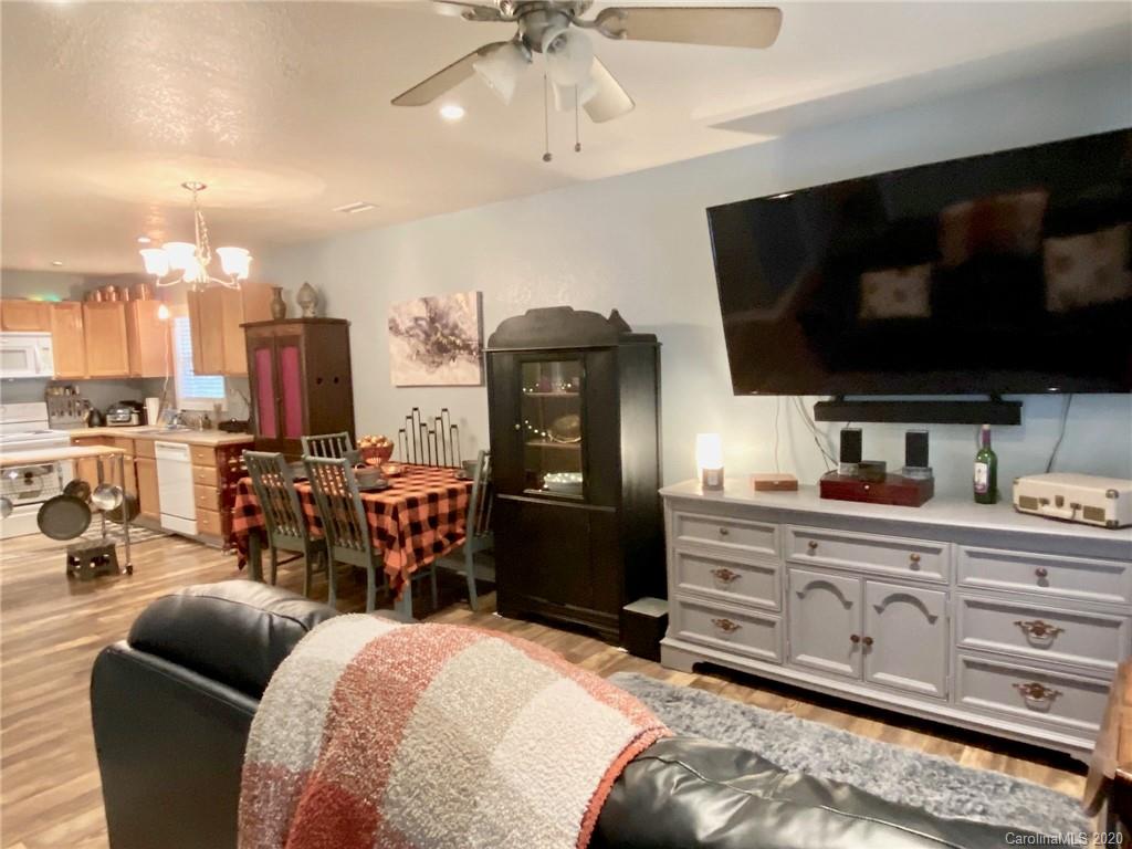49 Ridgecrest Drive Marion, NC 28752 - Photo 4 of 25 Gallery Image 4
