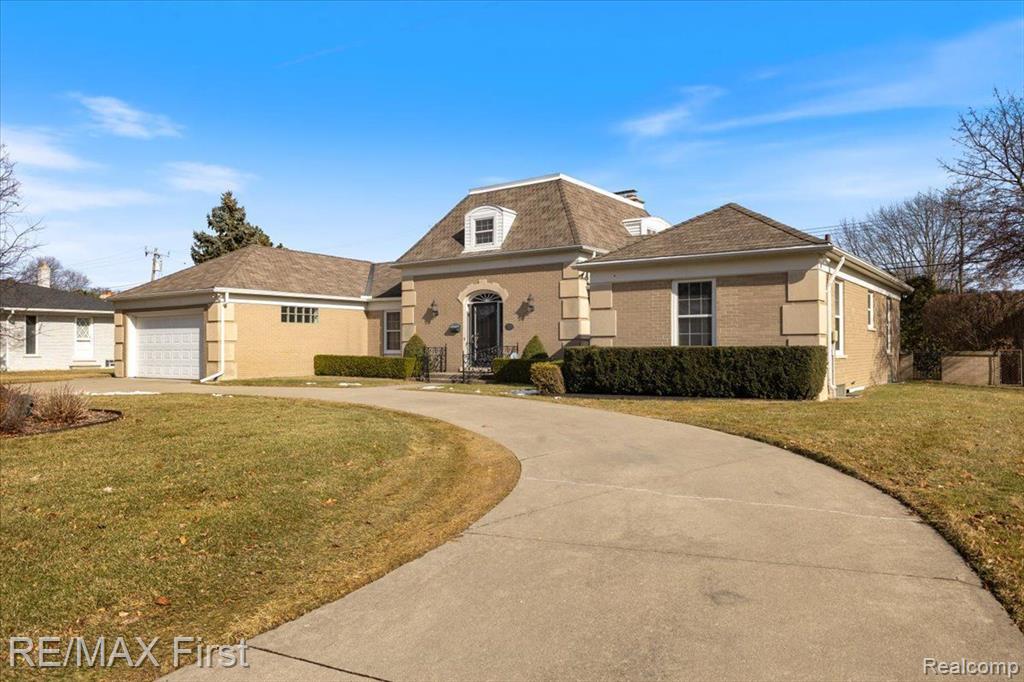 754 Shelden Road Grosse Pointe Shores, MI 48236 - Photo 5 of 44