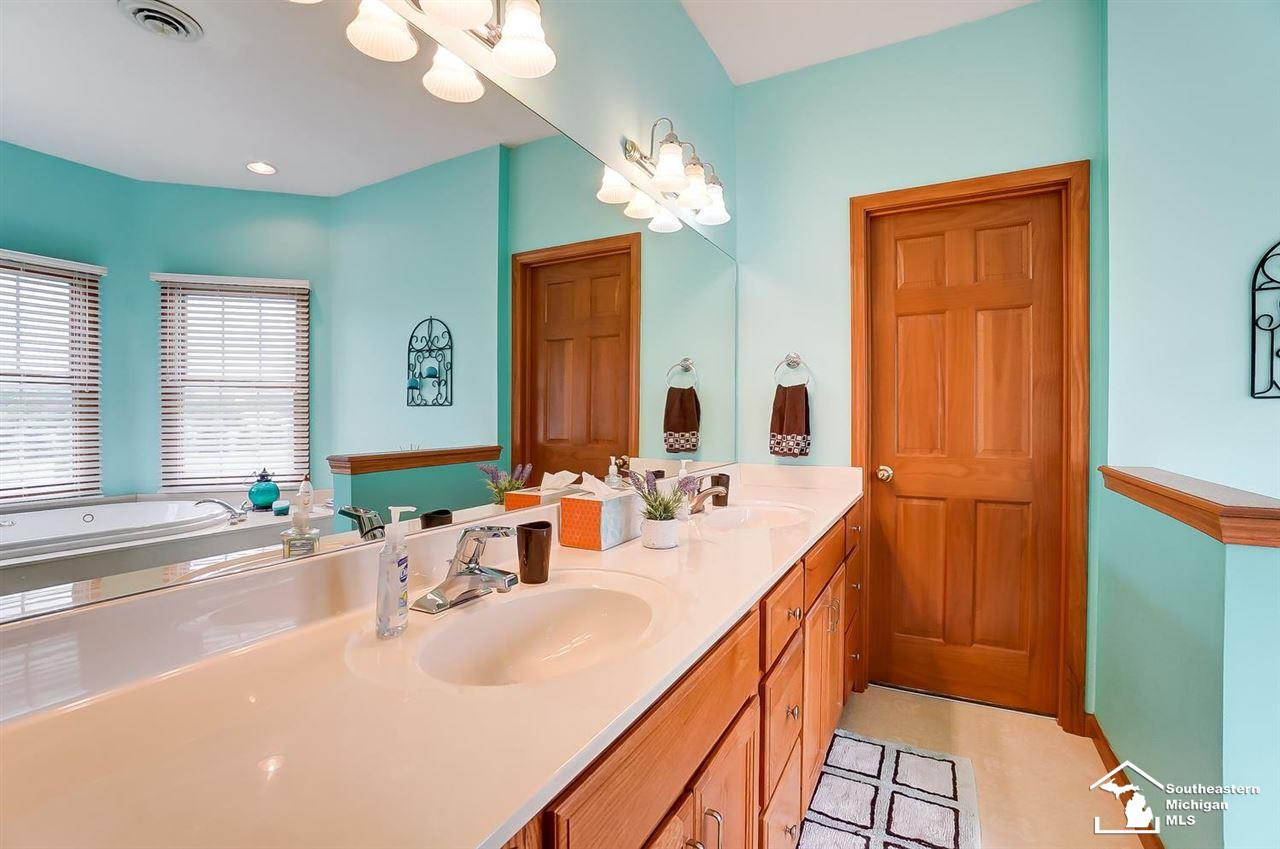 1228 Hubbard Road Monroe, MI 48161 - Photo 35 of 70
