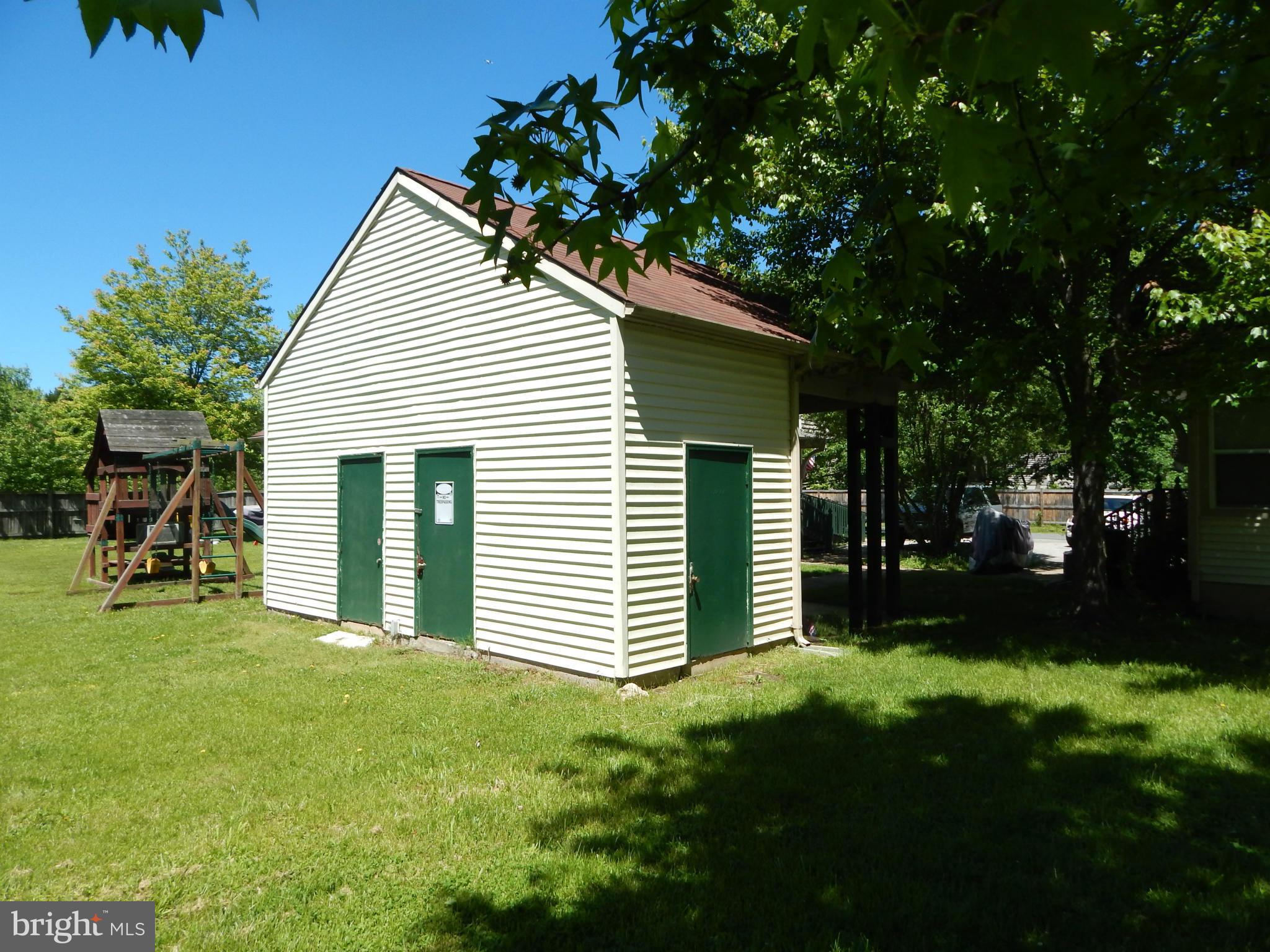 1207 Shesley Road Mayo, MD 21037 - Photo 23 of 30 View of detached storage unit