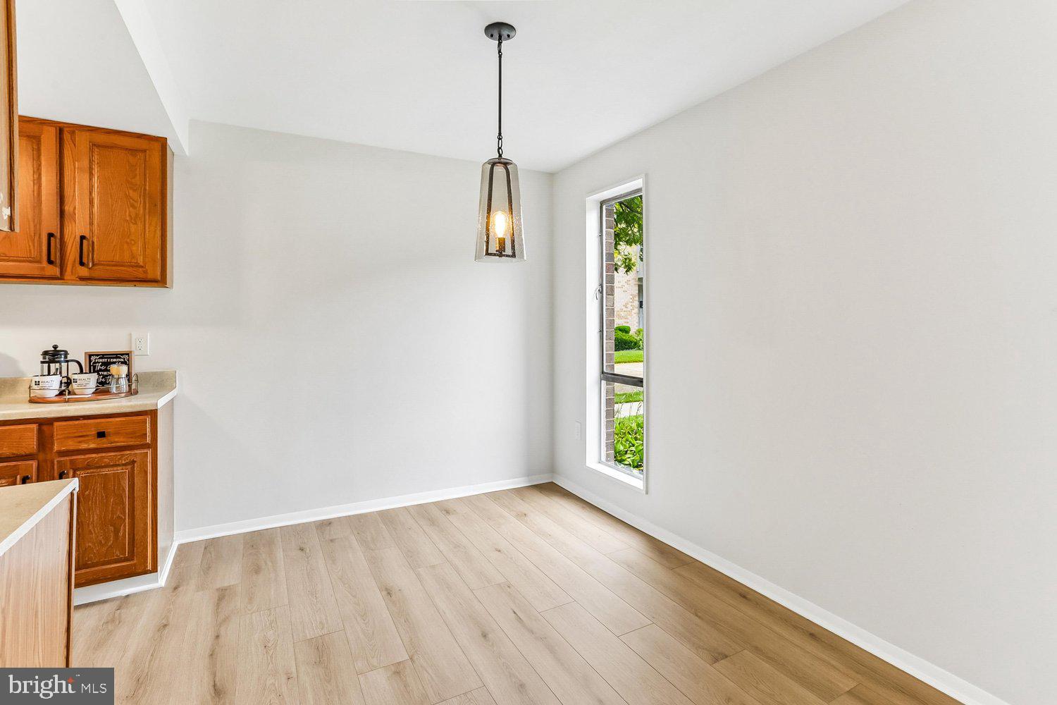 11191 Columbia Pike, Unit 41 Silver Spring, MD 20901 - Photo 11 of 52 Breakfast Area