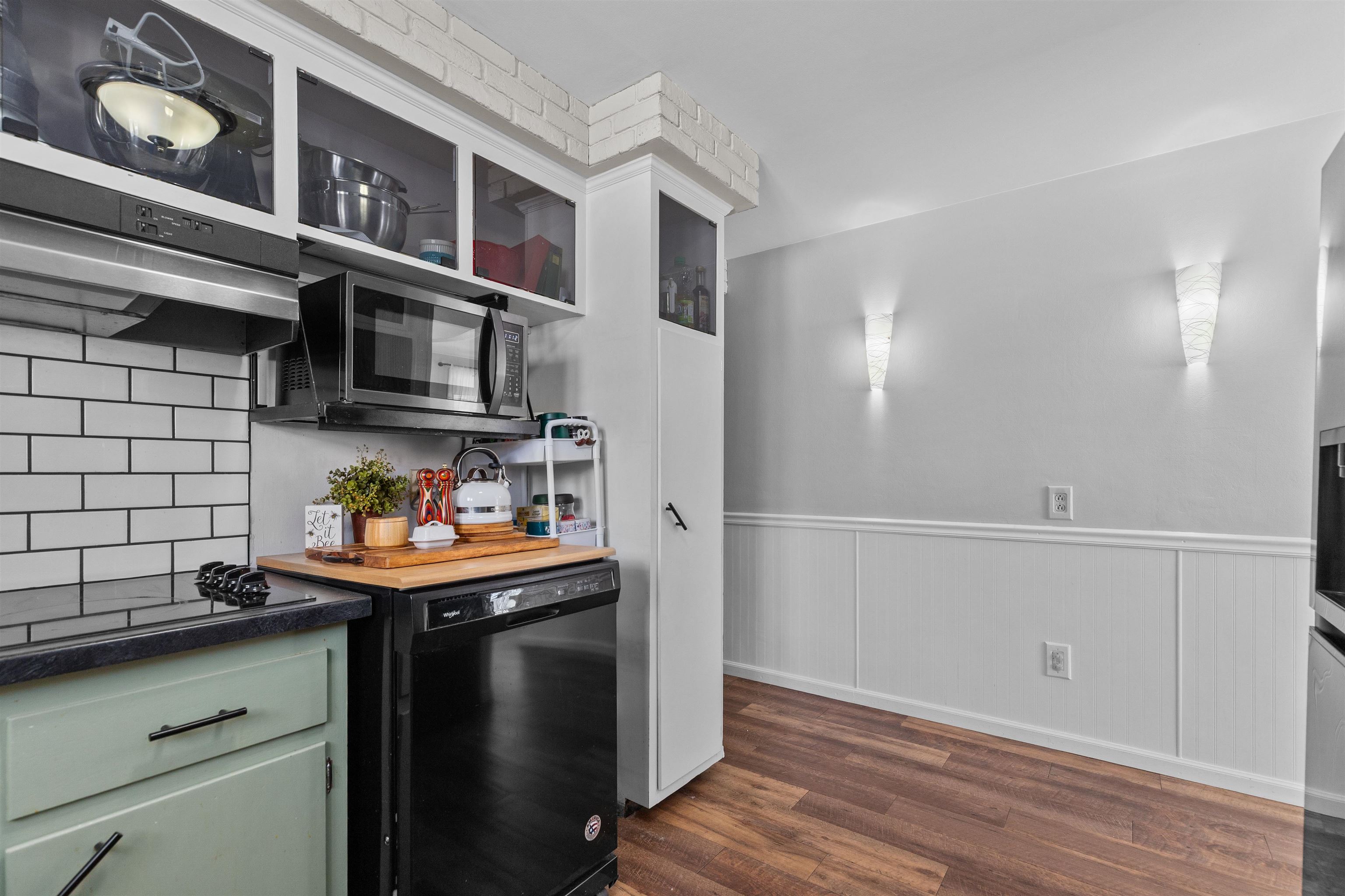 1018 West Parkway Boulevard Appleton, WI 54914 - Photo 12 of 36