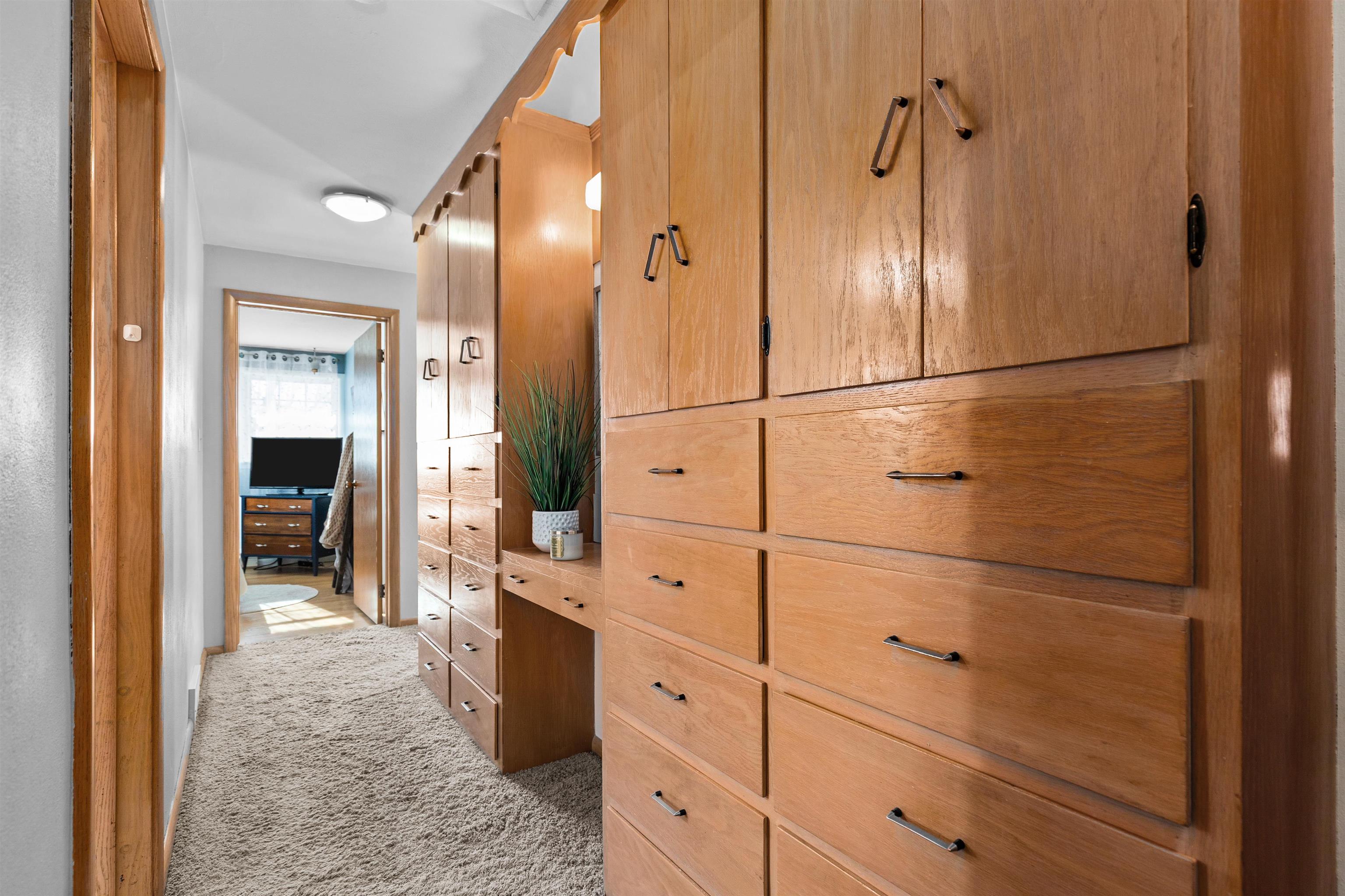 1018 West Parkway Boulevard Appleton, WI 54914 - Photo 23 of 36