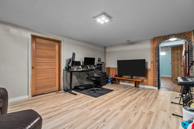 $299,900 | 1018 West Parkway Boulevard, Appleton, WI 54914