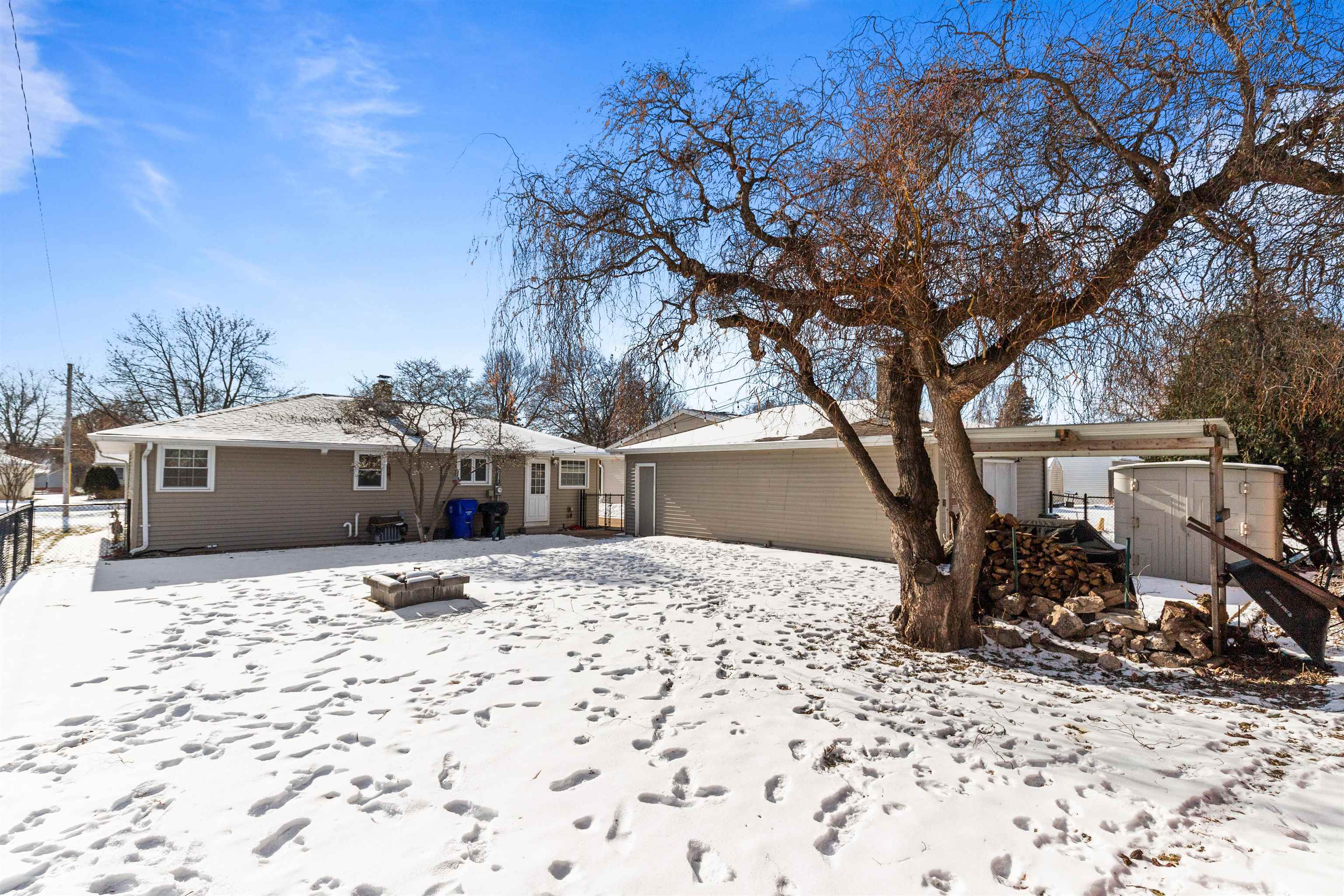 1018 West Parkway Boulevard Appleton, WI 54914 - Photo 35 of 36