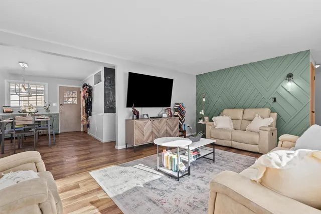 $299,900 | 1018 West Parkway Boulevard, Appleton, WI 54914