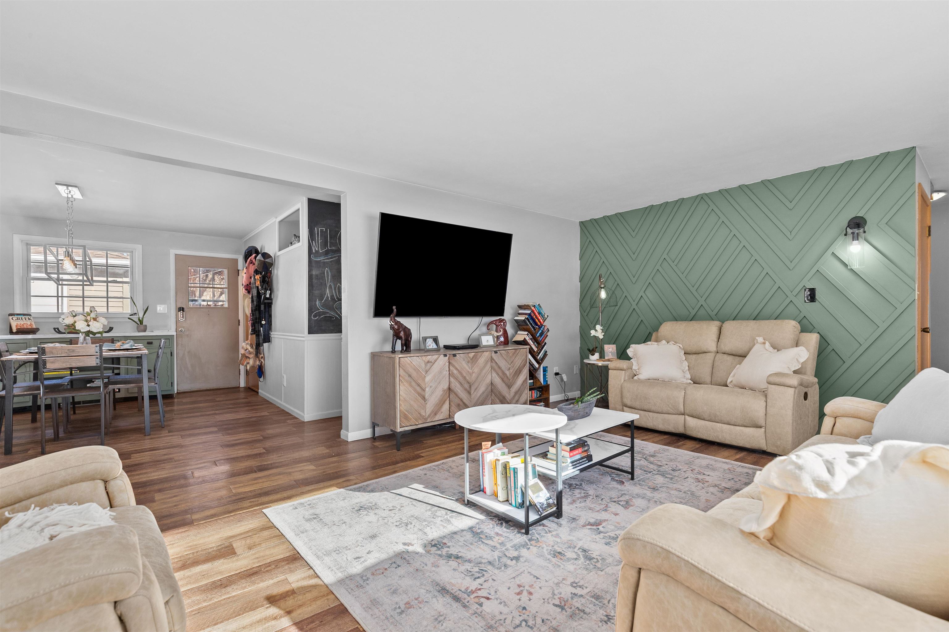 1018 West Parkway Boulevard Appleton, WI 54914 - Photo 7 of 36