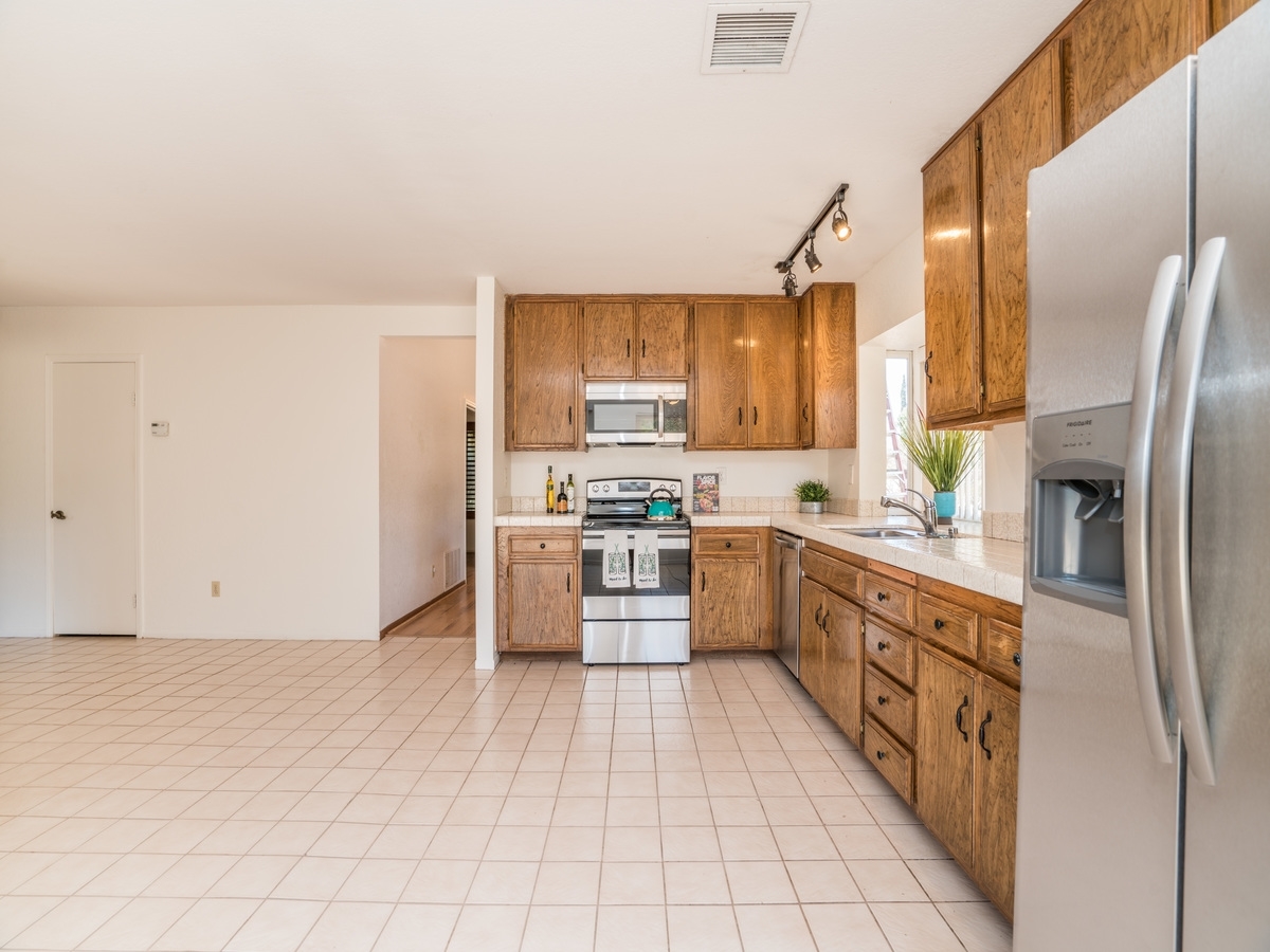 16747 Wikiup Road Ramona, CA 92065 - Photo 6 of 25 Gallery Image 6
