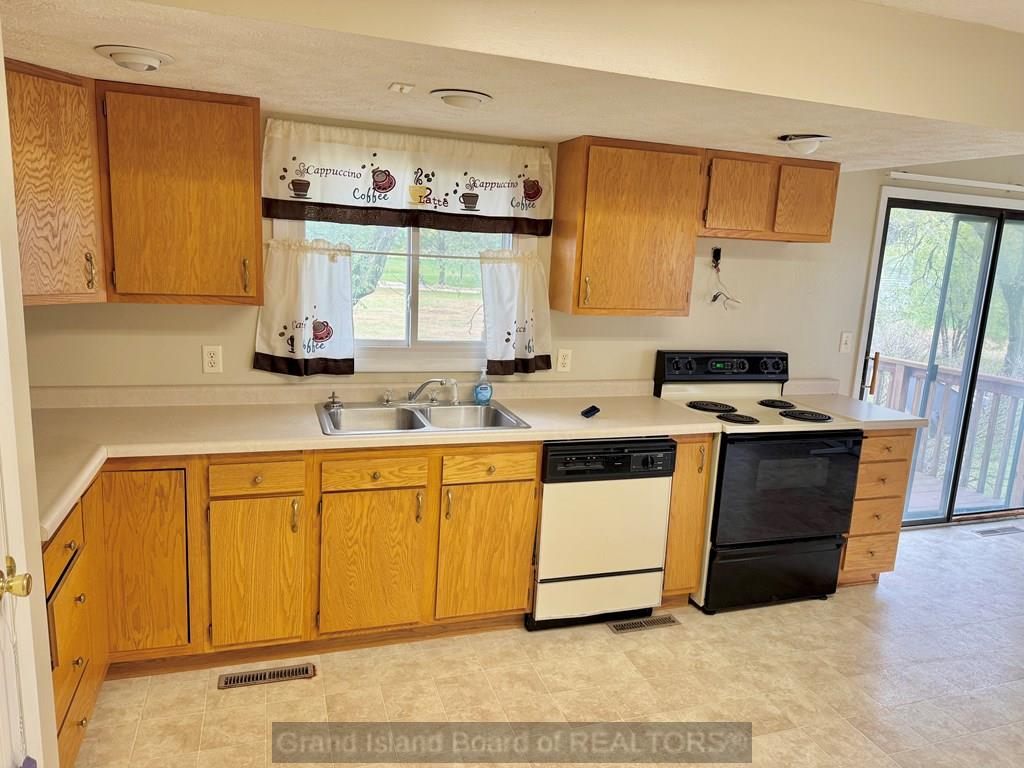 2915 South North Road Grand Island, NE 68803 - Photo 2 of 23 Gallery Image 2