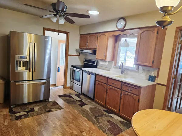$259,900 | 1920 3rd Avenue Southeast, Austin, MN 55912
