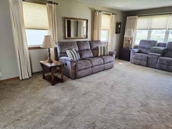 $259,900 | 1920 3rd Avenue Southeast, Austin, MN 55912