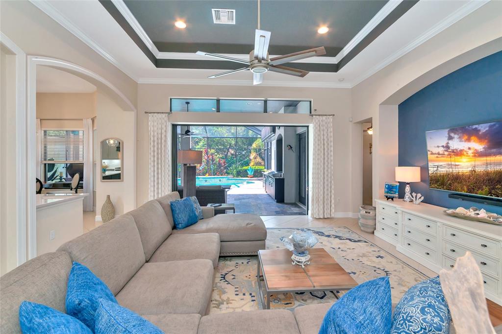 13804 Siena Loop Lakewood Ranch, FL 34202 - Photo 9 of 97 Gallery Image 9