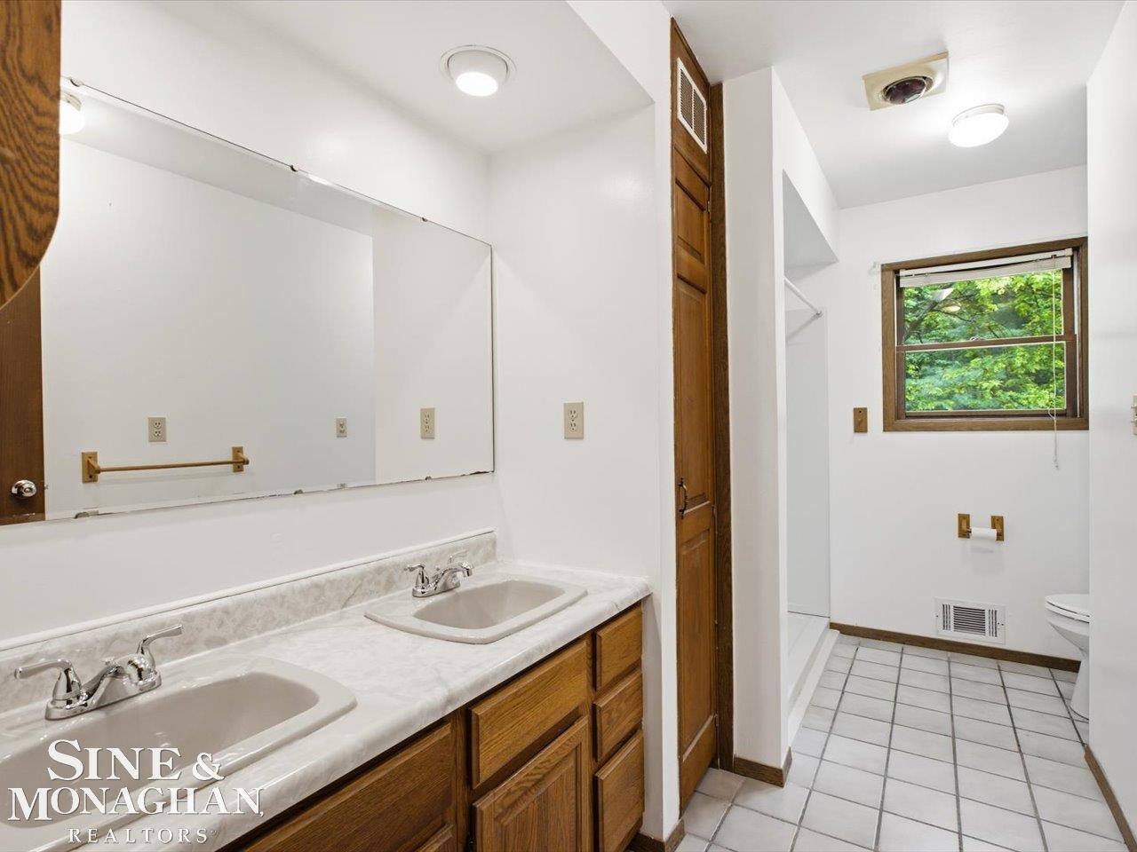 9211 Folkert Road Algonac, MI 48001 - Photo 32 of 48