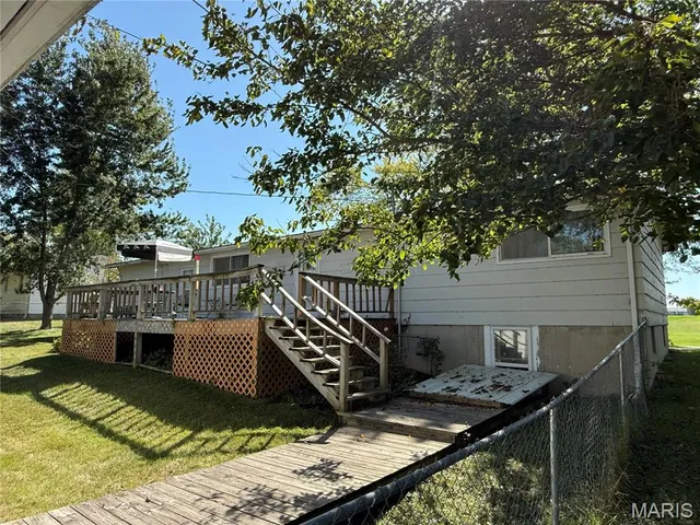 $129,000 | 107 West Plumlee Street, La Plata, MO 63549