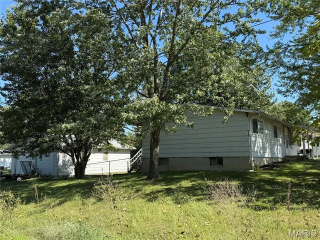 $129,000 | 107 West Plumlee Street, La Plata, MO 63549