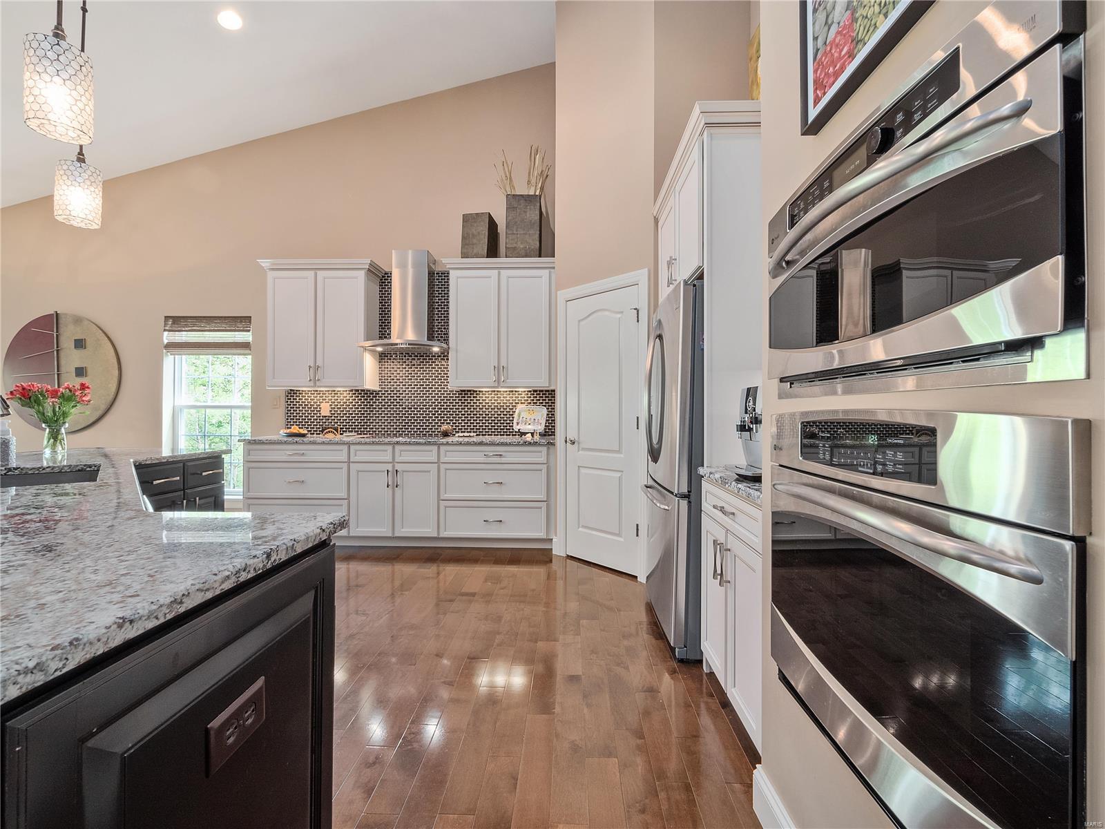 320 Kendall Ridge Court Chesterfield, MO 63017 - Photo 13 of 40