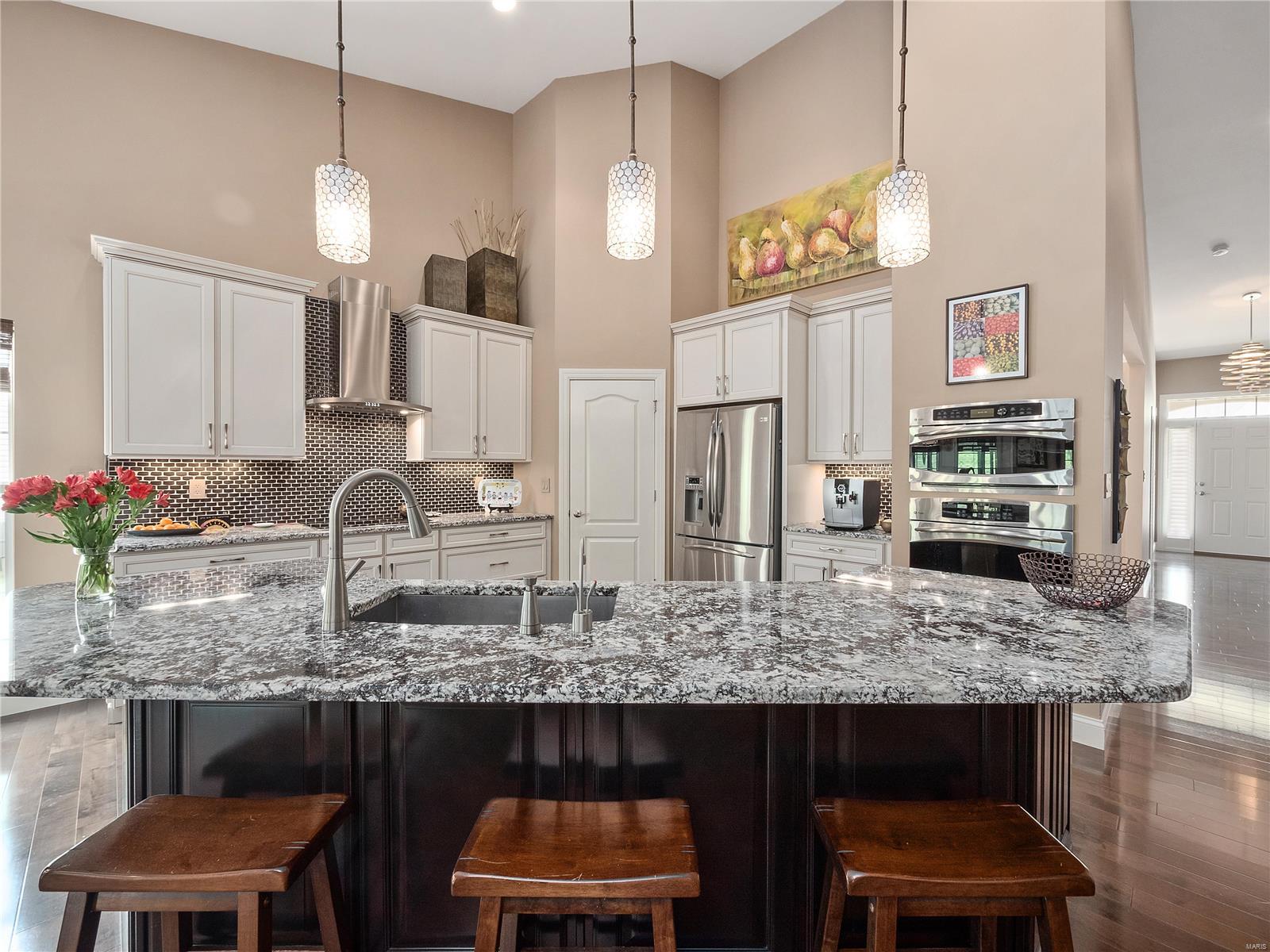 320 Kendall Ridge Court Chesterfield, MO 63017 - Photo 14 of 40