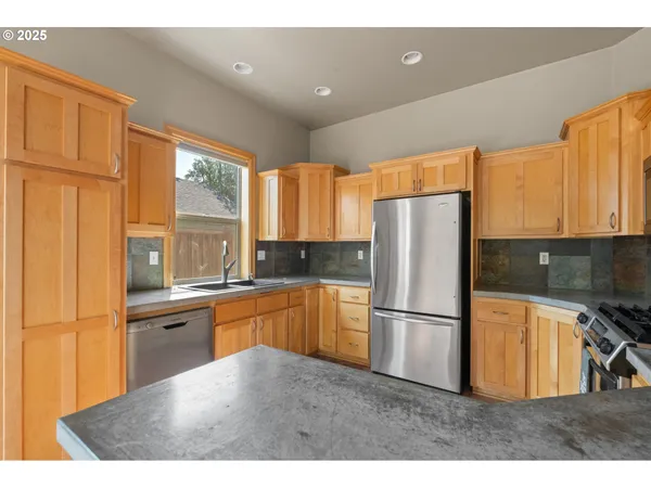 $509,900 | 2721 La Darrah Street, Eugene, OR 97404
