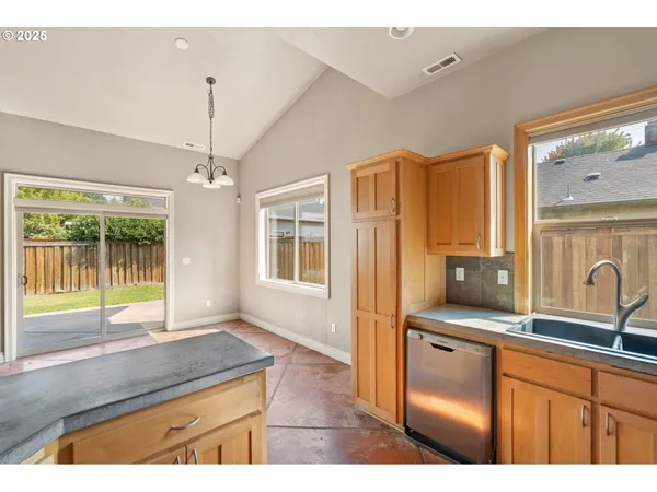 $509,900 | 2721 La Darrah Street, Eugene, OR 97404