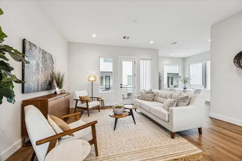 $379,900 | 526 Janisch Road, Houston, TX 77018