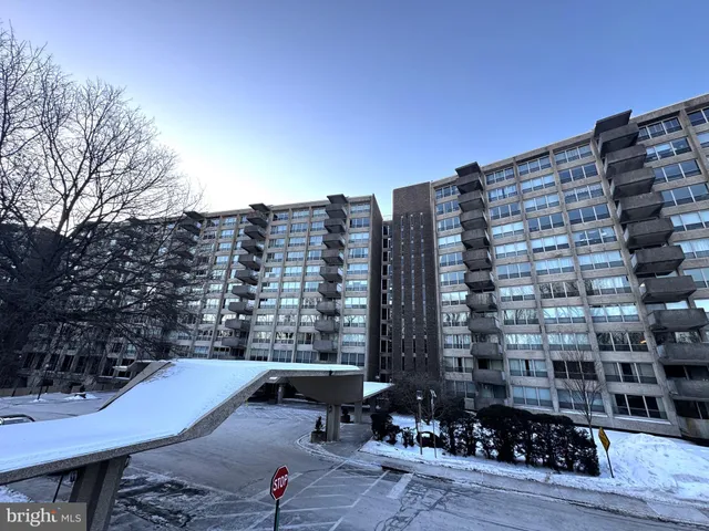 $185,000 | 1001 City Avenue, Unit EE423, Wynnewood, PA 19096