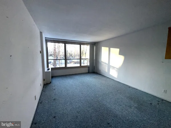 $185,000 | 1001 City Avenue, Unit EE423, Wynnewood, PA 19096