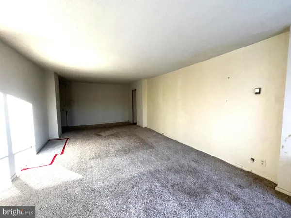 $185,000 | 1001 City Avenue, Unit EE423, Wynnewood, PA 19096