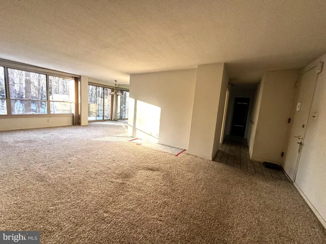 $185,000 | 1001 City Avenue, Unit EE423, Wynnewood, PA 19096