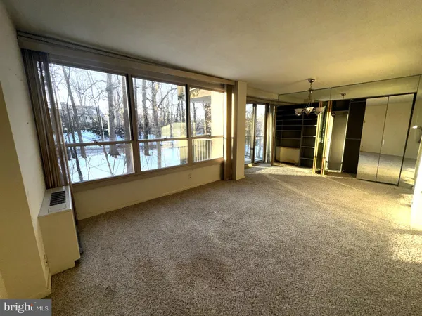 $185,000 | 1001 City Avenue, Unit EE423, Wynnewood, PA 19096