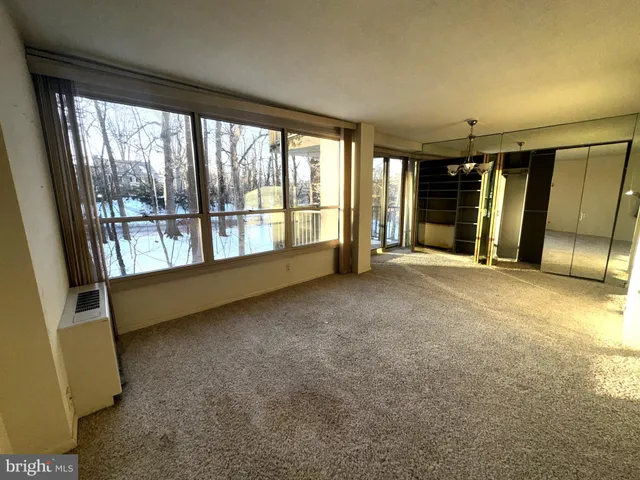 $185,000 | 1001 City Avenue, Unit EE423, Wynnewood, PA 19096